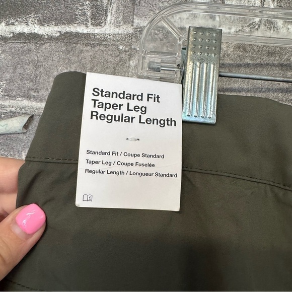 NWT Nike Sportswear Utility Pants Olive Green pockets - Picture 13 of 16